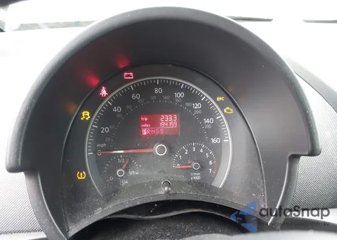 2010 Volkswagen New Beetle 2.5L Final Edition z USA, uszkodzony, nr VIN 3VWRW3AL0AM011141